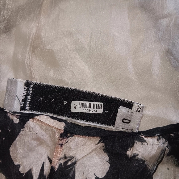 VIVIANA UCHITEL dress. Size 0. Black trim with off-white body - Picture 5 of 5